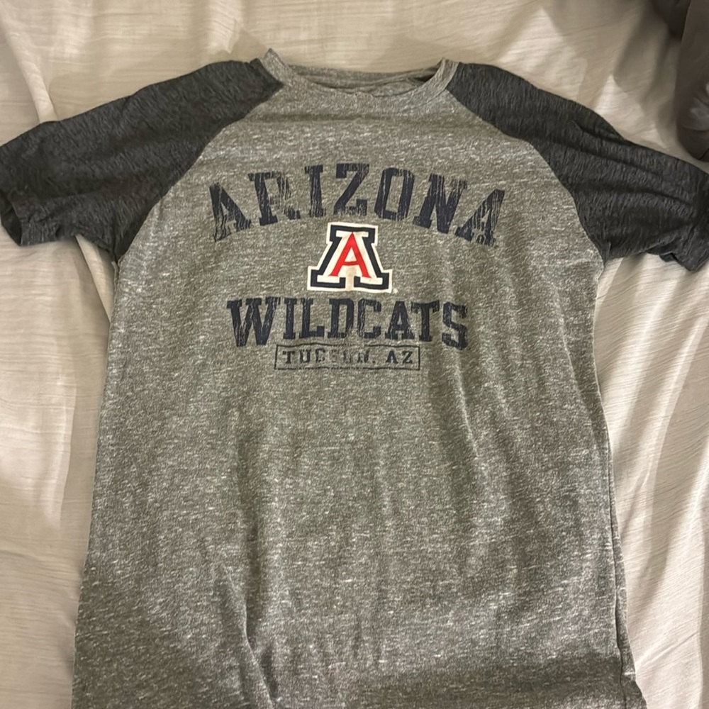 UOFA Tee shirt